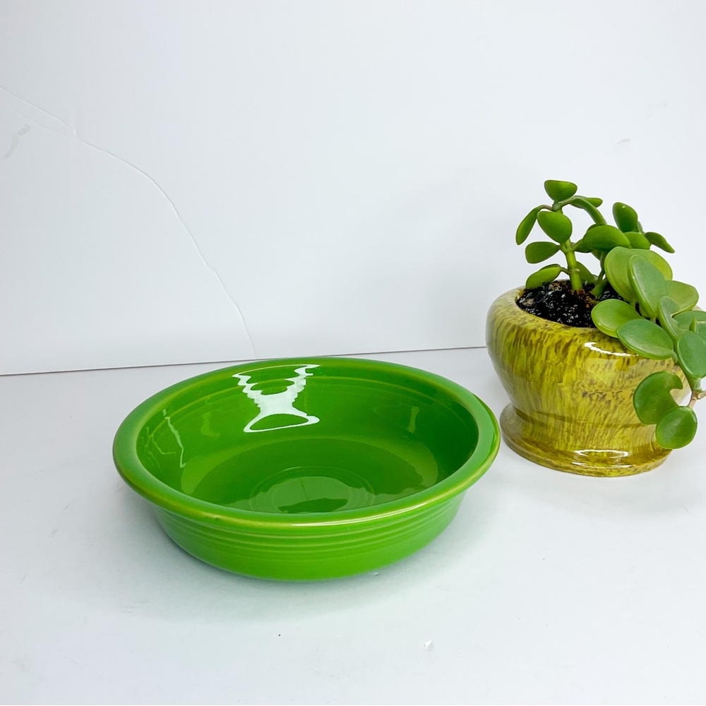 VINTAGE FIESTAWARE Vibrant Green Ceramic Dinner Plate
